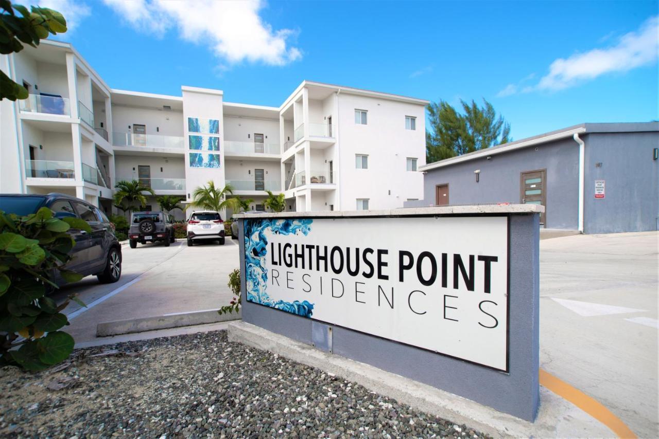 Lighthouse Point Residences * West Bay