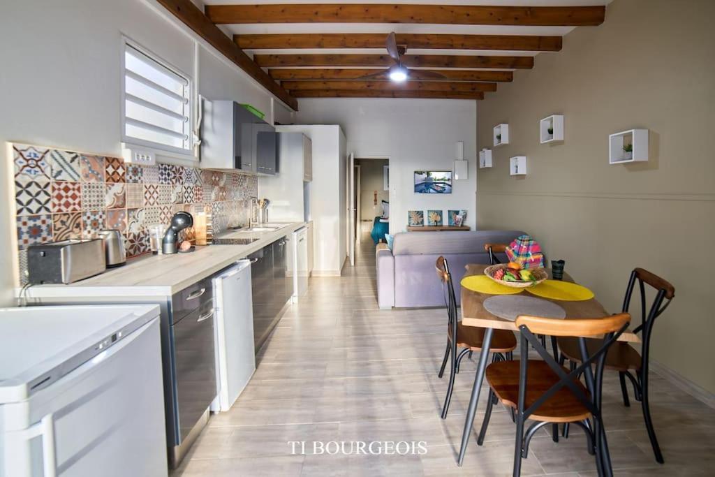 Le Ti Bourgeois Apartamento Riviere-Salee