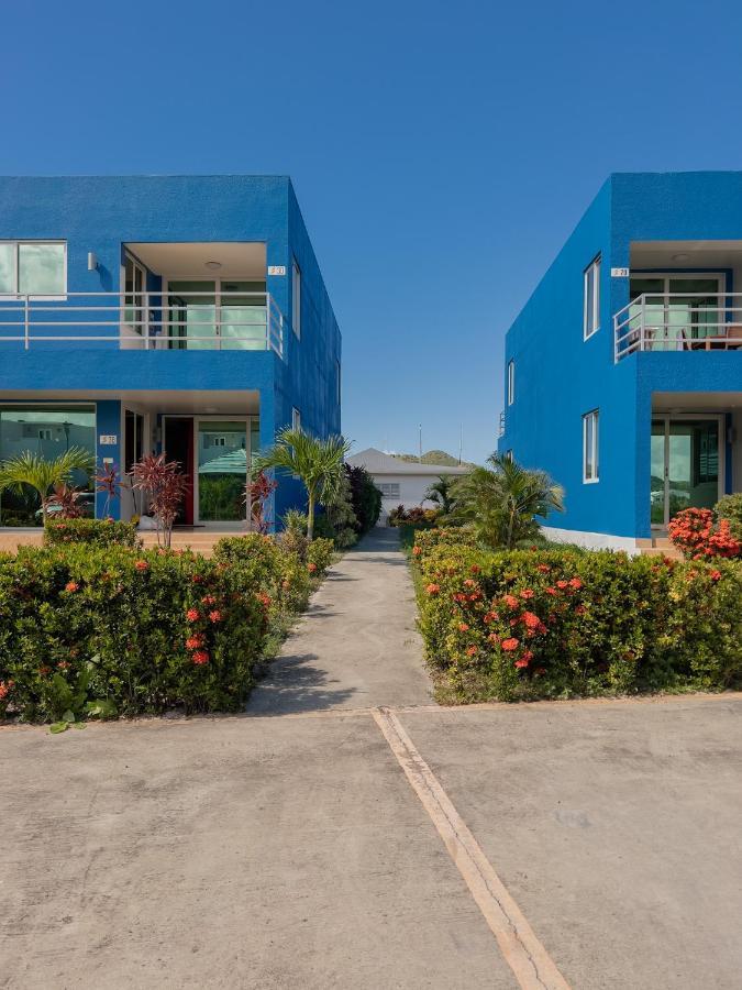Villa Harbour Island Residences *