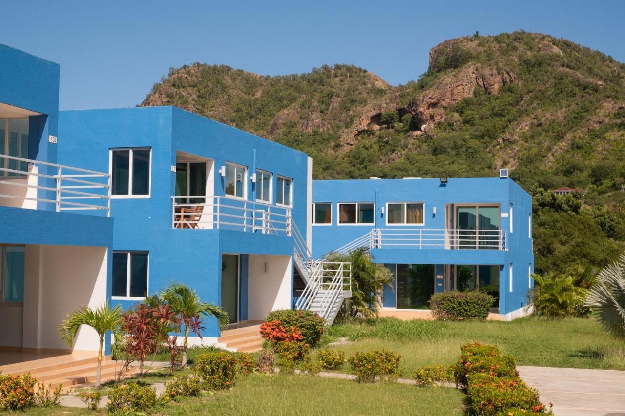 Villa Harbour Island Residences *