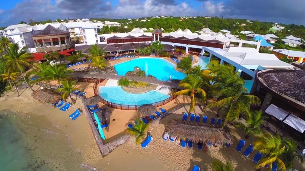Romantique Et Bel En Bord De La Mer, Piscine Surveillee Et Belle A 50m Apartamento