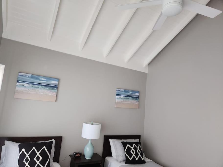 Brand New Luxurious Townhouse In Holiday home Negril