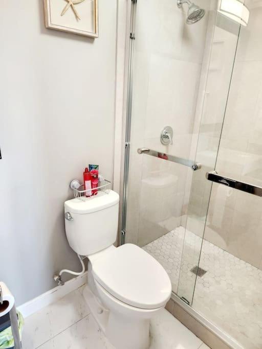 Holiday home Brand New Luxurious Townhouse In