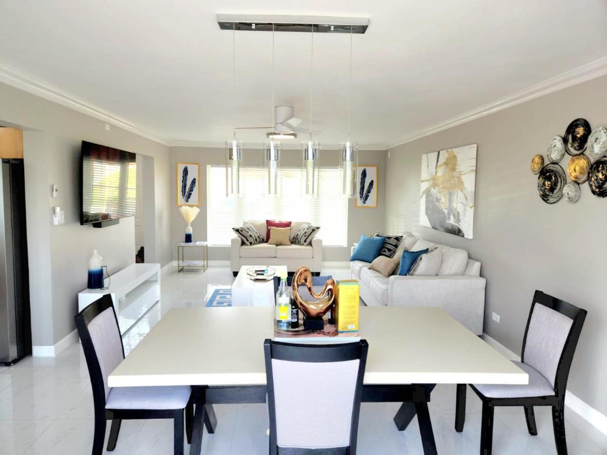 Brand New Luxurious Townhouse In * Negril