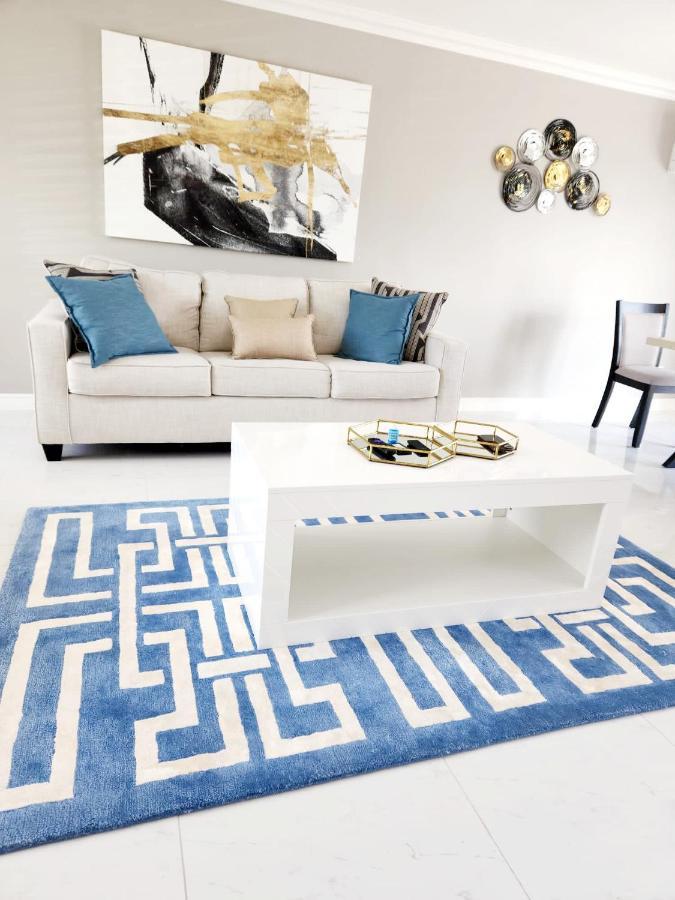 Brand New Luxurious Townhouse In *