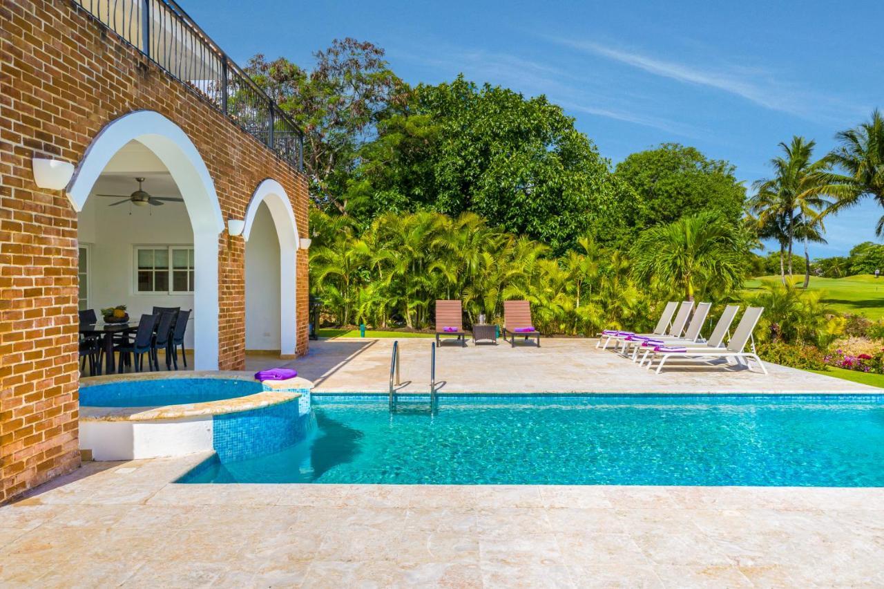 Luxury & Modern With Pool At Cocotal Golf & Country Club