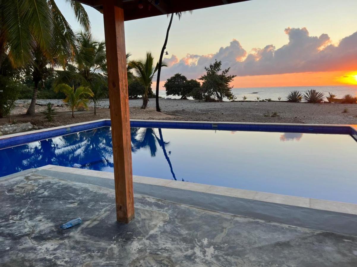 Al Mare Acomodação com café da manhã  Barahona