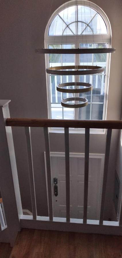 Brand New Luxurious Townhouse In Holiday home *