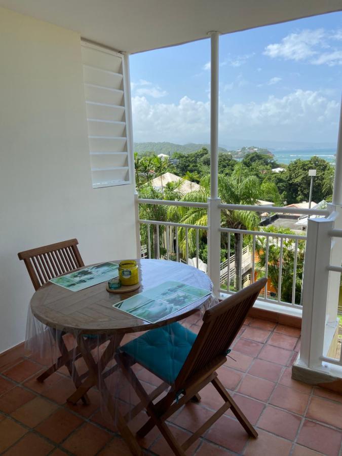 Apartment Paisible Avec Piscine, Pas Loin De La