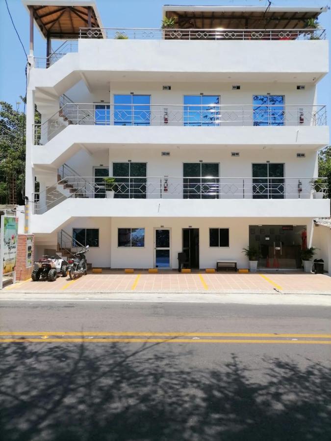 Cocos Tayrona La Poza