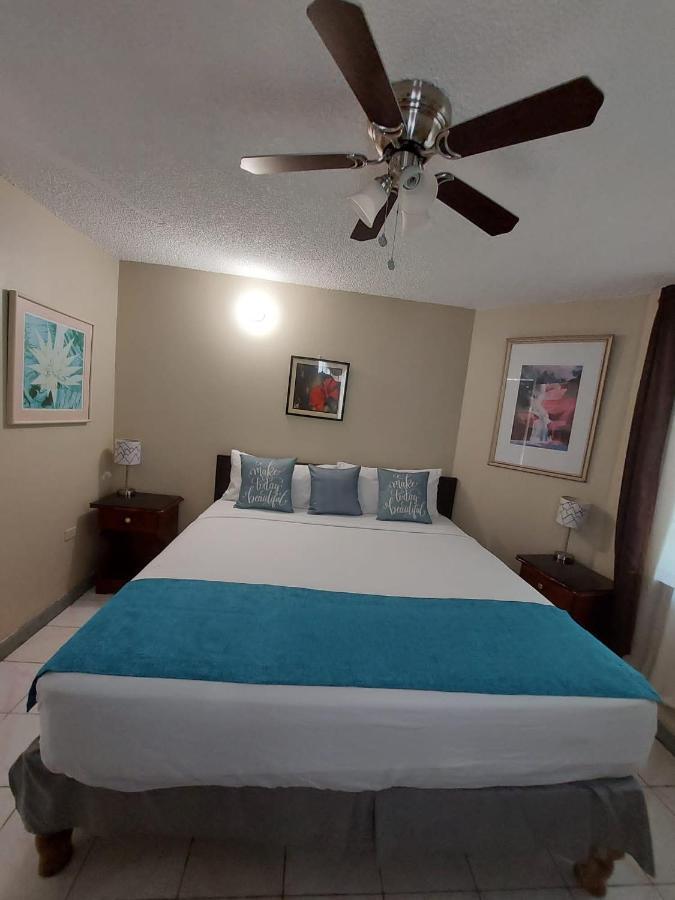 Hotel Rosi Ocean Ocho Rios