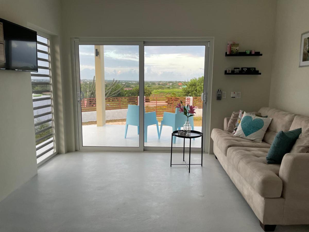 Quiet Happy Place With A View Willemstad