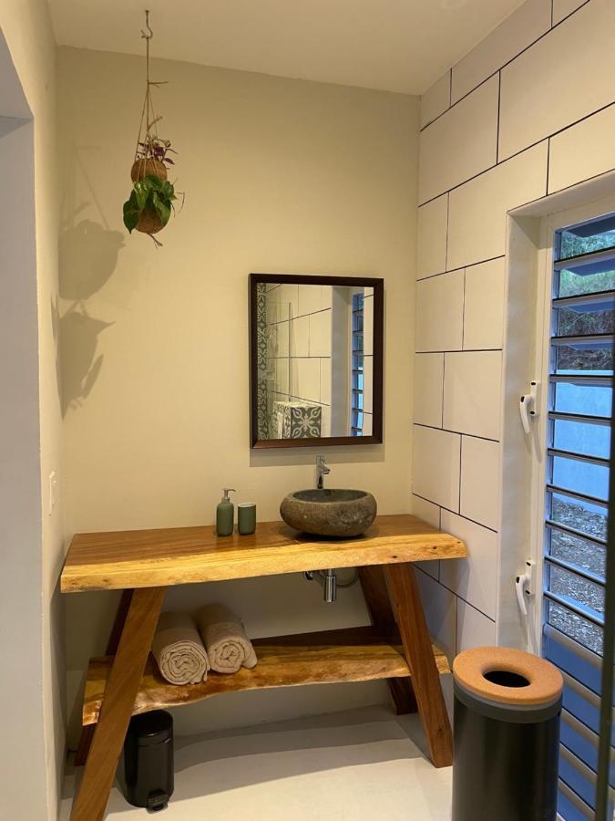 Quiet Happy Place With A View Apartment *