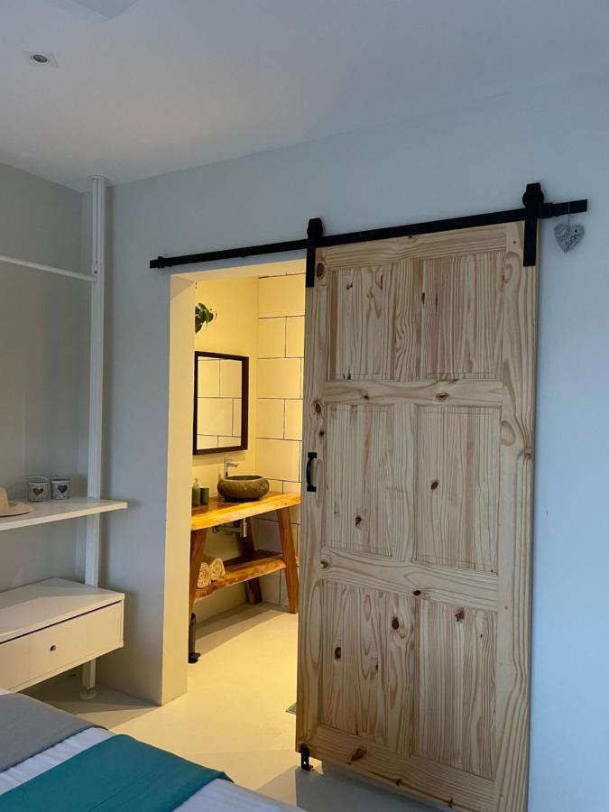 Quiet Happy Place With A View Apartment Willemstad
