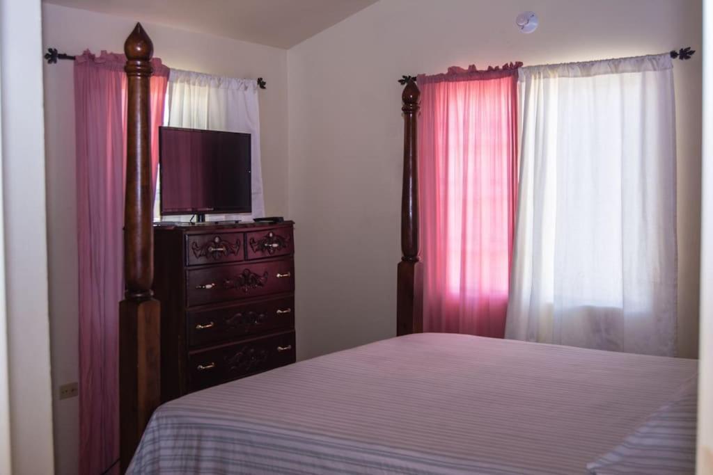 Tranquility Montego Westvillage Apartment *