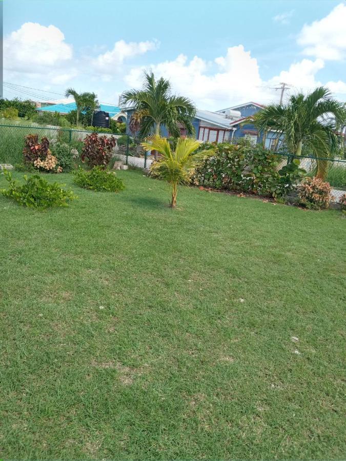 Fortescue Cherry Blossom Apartamento Saint Philip