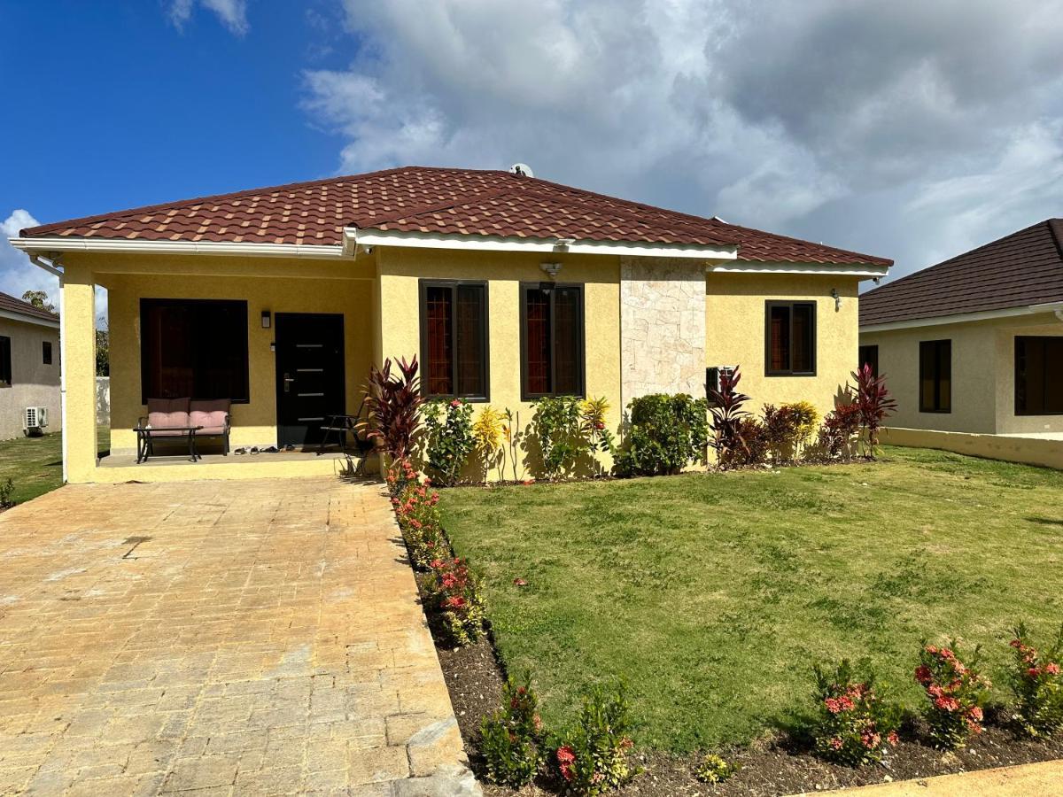 Holiday home Luxurious Royale- 5 Min Drive To Ocho Rios