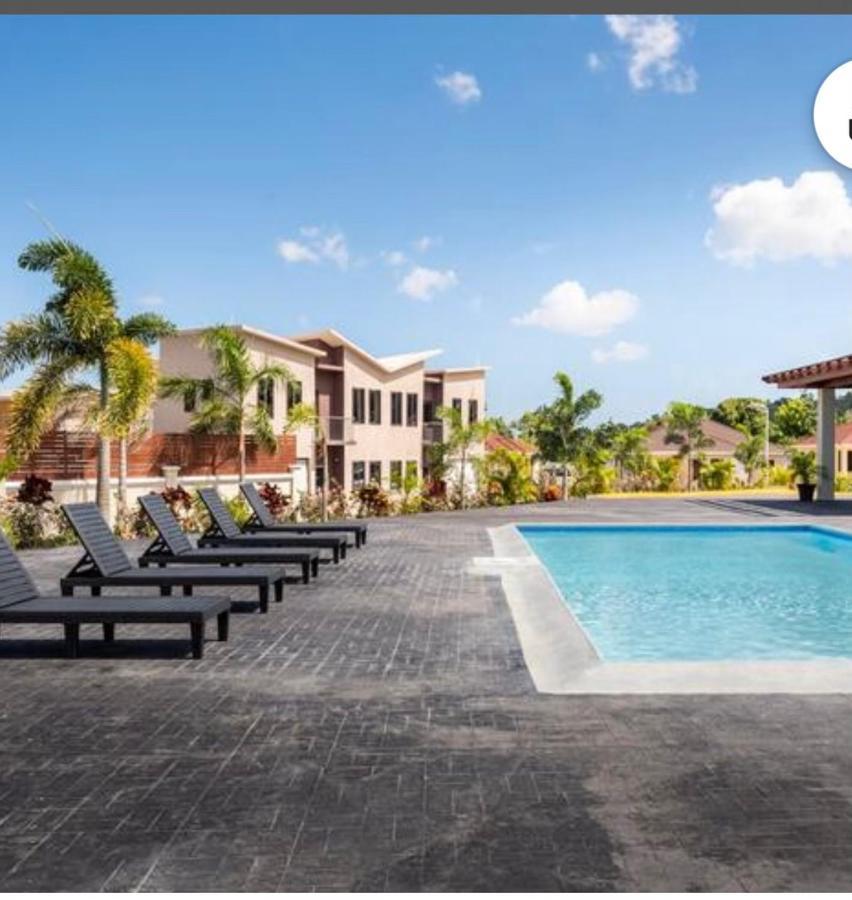 Holiday home Luxurious Royale- 5 Min Drive To *