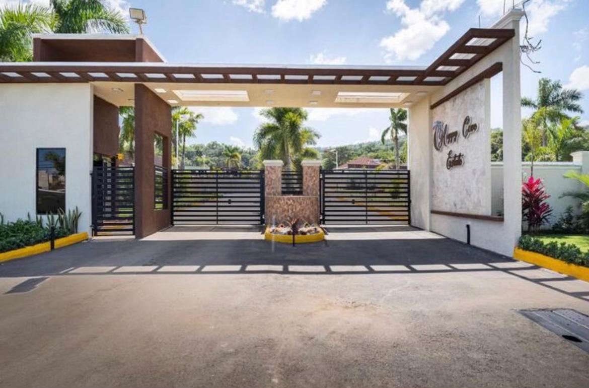 Holiday home Luxurious Royale- 5 Min Drive To Ocho Rios