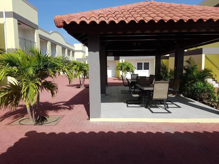 Aparthotel Aruba The Pearl - At Eagle - Minute Walk! Palm Beach