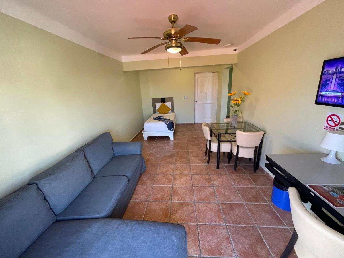 Iguana Bed & Breakfast 3*