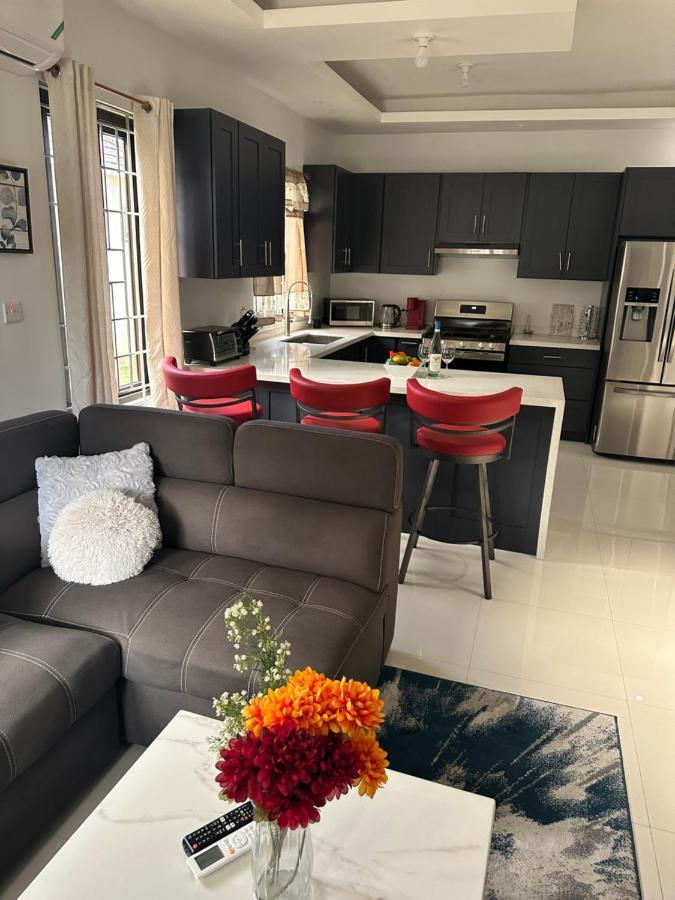 Holiday home Luxurious Royale- 5 Min Drive To