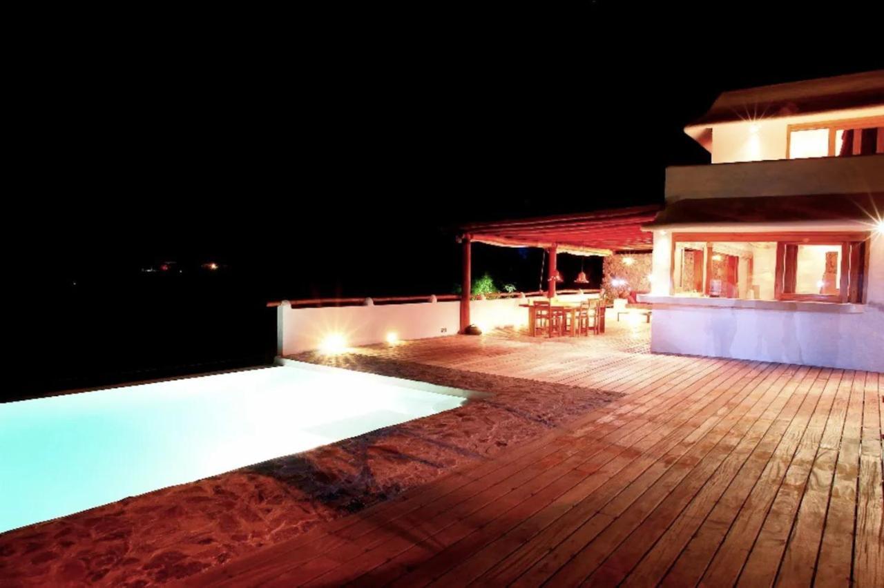 Villa Propiedad De Alto Standing Con Vista Al Mar, Piscina, Tenis, Hasta 12 Personas