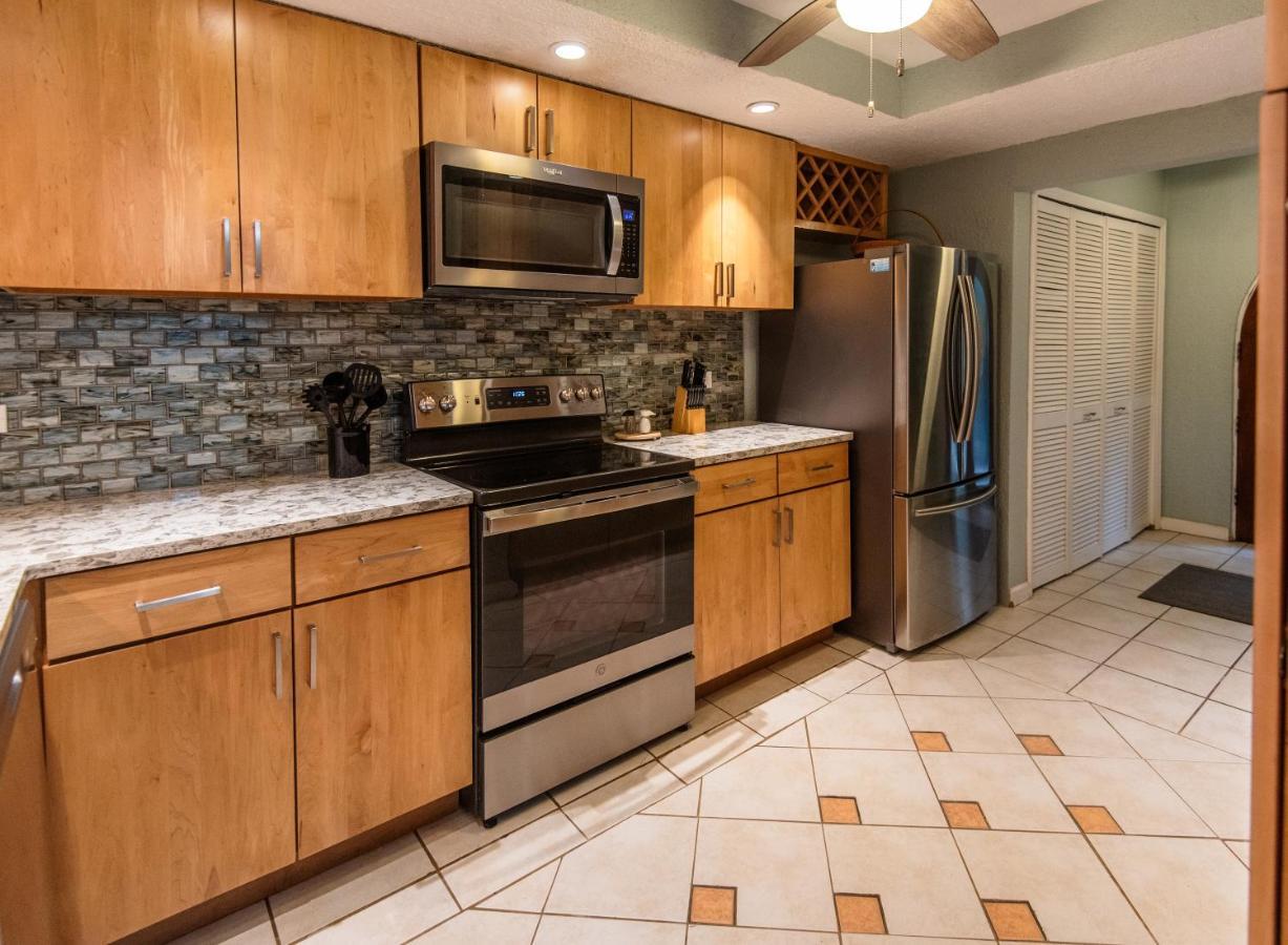 Caribbean Beachfront Condo, St Thomas Usvi Cowpet Beach West 3 Bedroom Aparthotel *