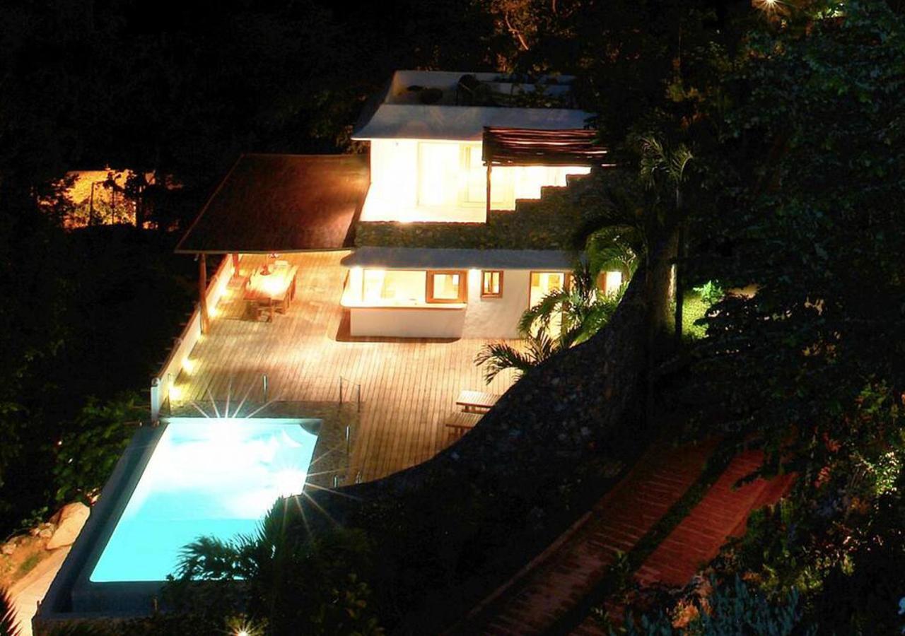 Villa Propiedad De Alto Standing Con Vista Al Mar, Piscina, Tenis, Hasta 12 Personas
