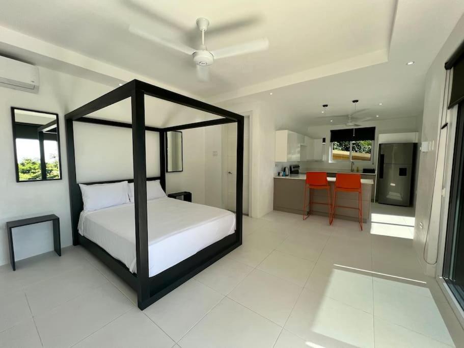 The Indianna ~ Luxury Pool & Apartment