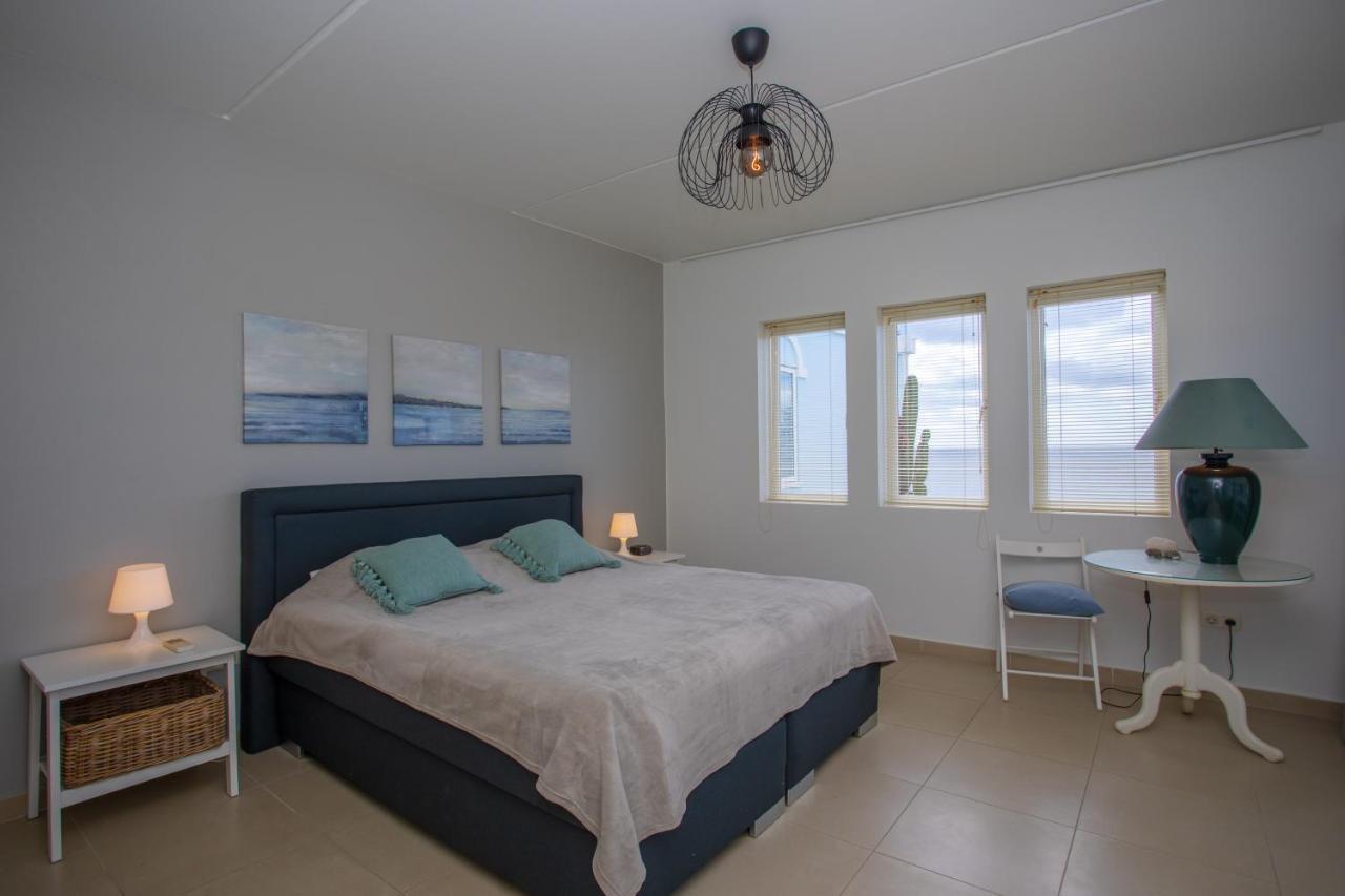 Blue Bay Beach Apartments * Blue Bay