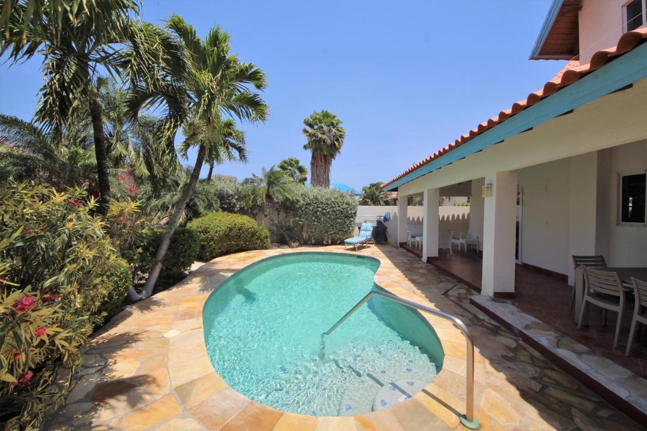 Villa Agave Gardens Palm Beach