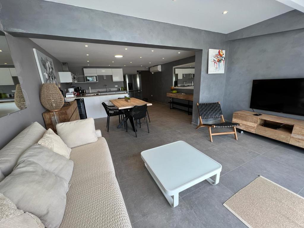 Elba Nettle Bay Club Apartment *