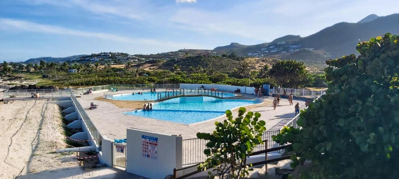 Front Line Unit 520 Ft2 - 48 M2, On Second Floor, Stunning Ocean View Cul de Sac
