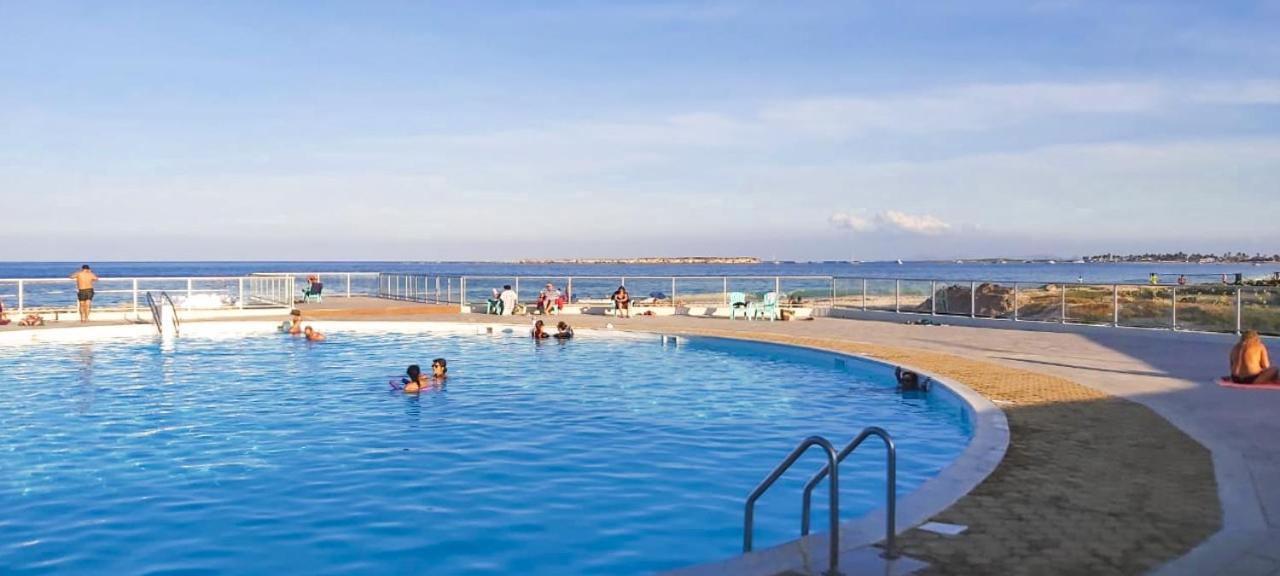 Apartamento Front Line Unit 520 Ft2 - 48 M2, On Second Floor, Stunning Ocean View Cul de Sac