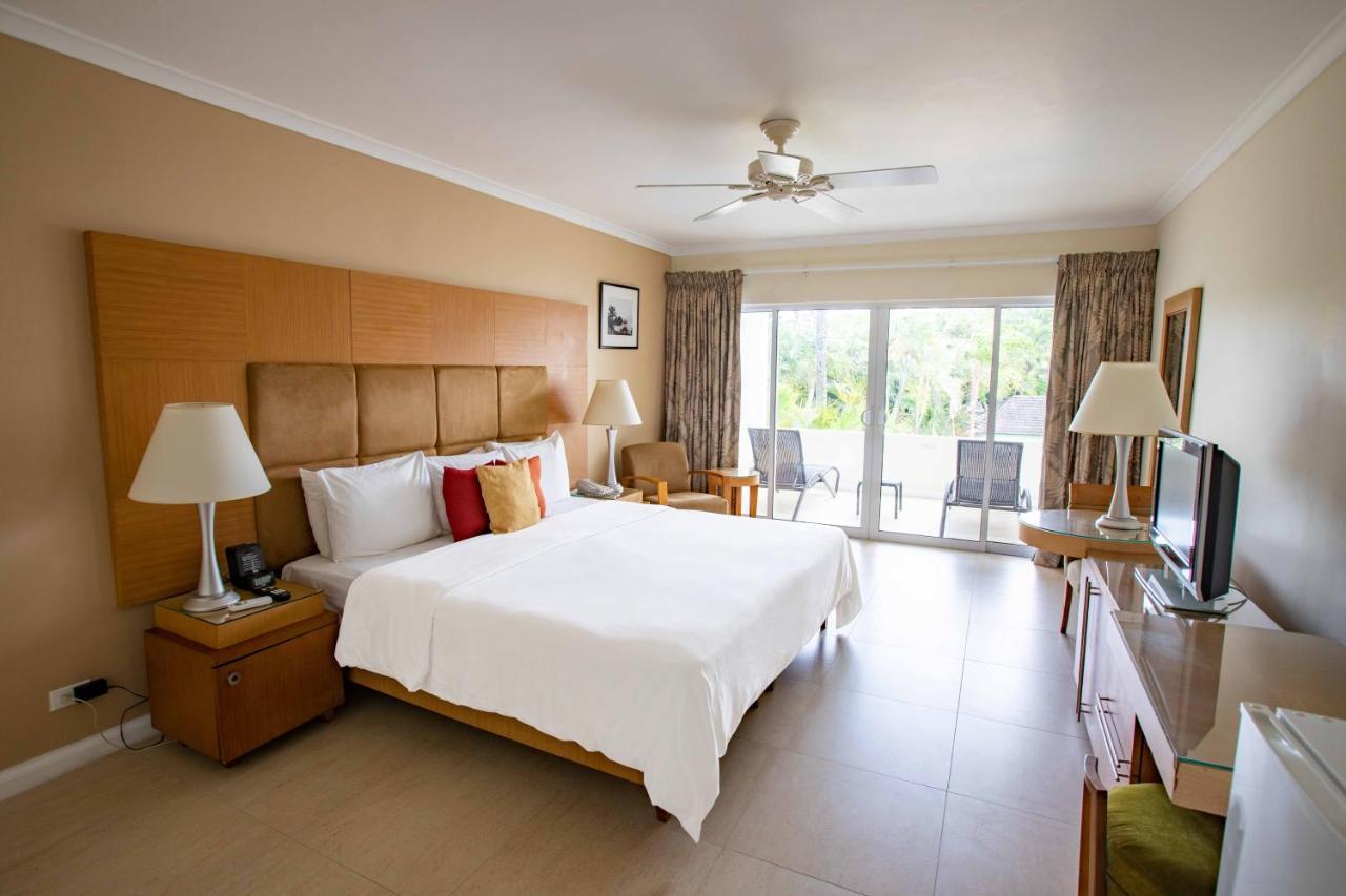 Mango Bay Hotel