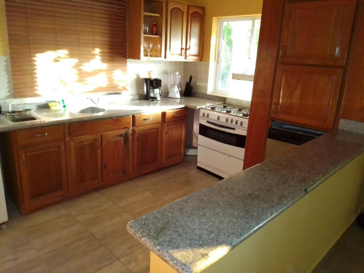 Villa 4 Bedroom Villa, Security, Private Pool, Ocean View Sosua