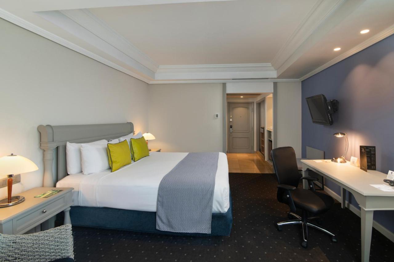 Catalonia Hotel Santo Domingo