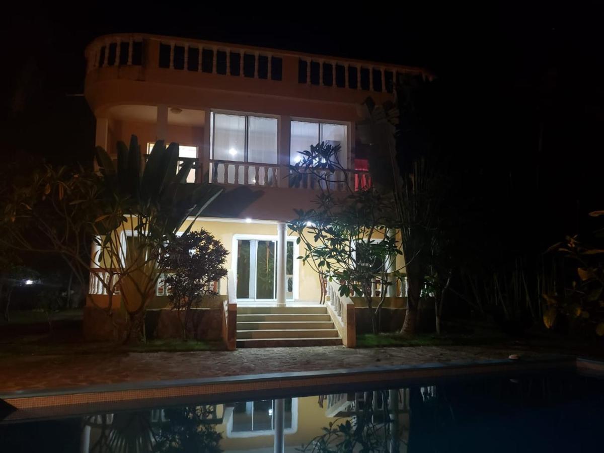 Villa 4 Bedroom Villa, Security, Private Pool, Ocean View Sosua