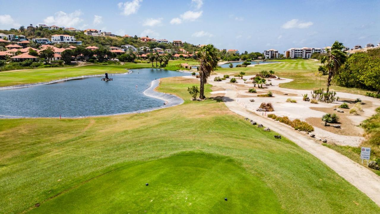 Bayside Boutique - Blue Bay Golf & 4* Sint Michiel