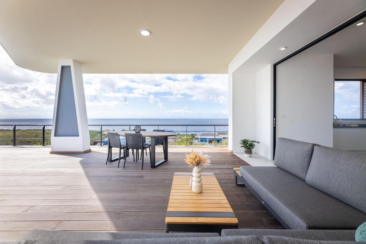 Coral Estate Holidays * Willibrordus