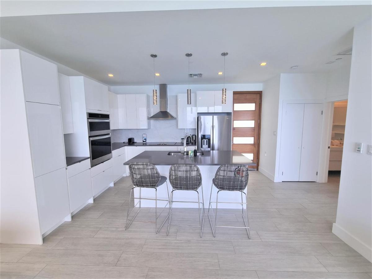Lighthouse Point Residences Apartment