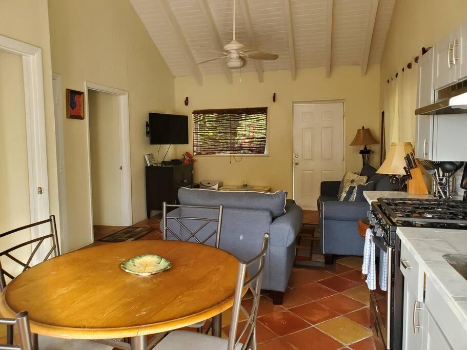 The At Indigo Chalé Charlotte Amalie