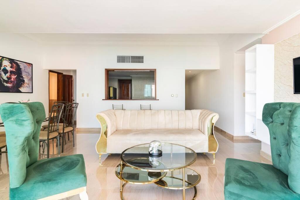 Apartment Gateway For And Your Loves Ones I Sleeps 6 *