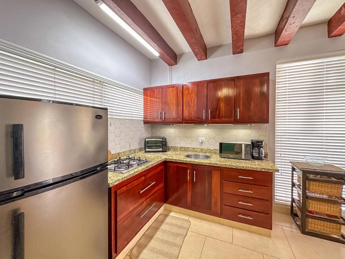 Apartment Incredible 3 Bedroom Penthouse W Bbq & Jacuzzi *