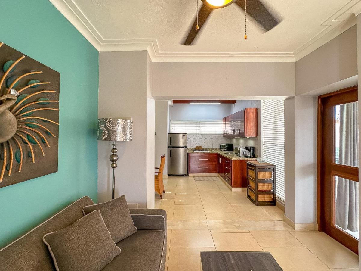 Apartment Incredible 3 Bedroom Penthouse W Bbq & Jacuzzi *
