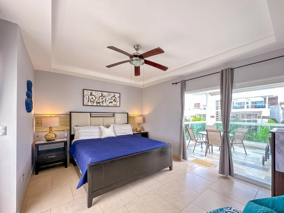 Apartment Incredible 3 Bedroom Penthouse W Bbq & Jacuzzi *