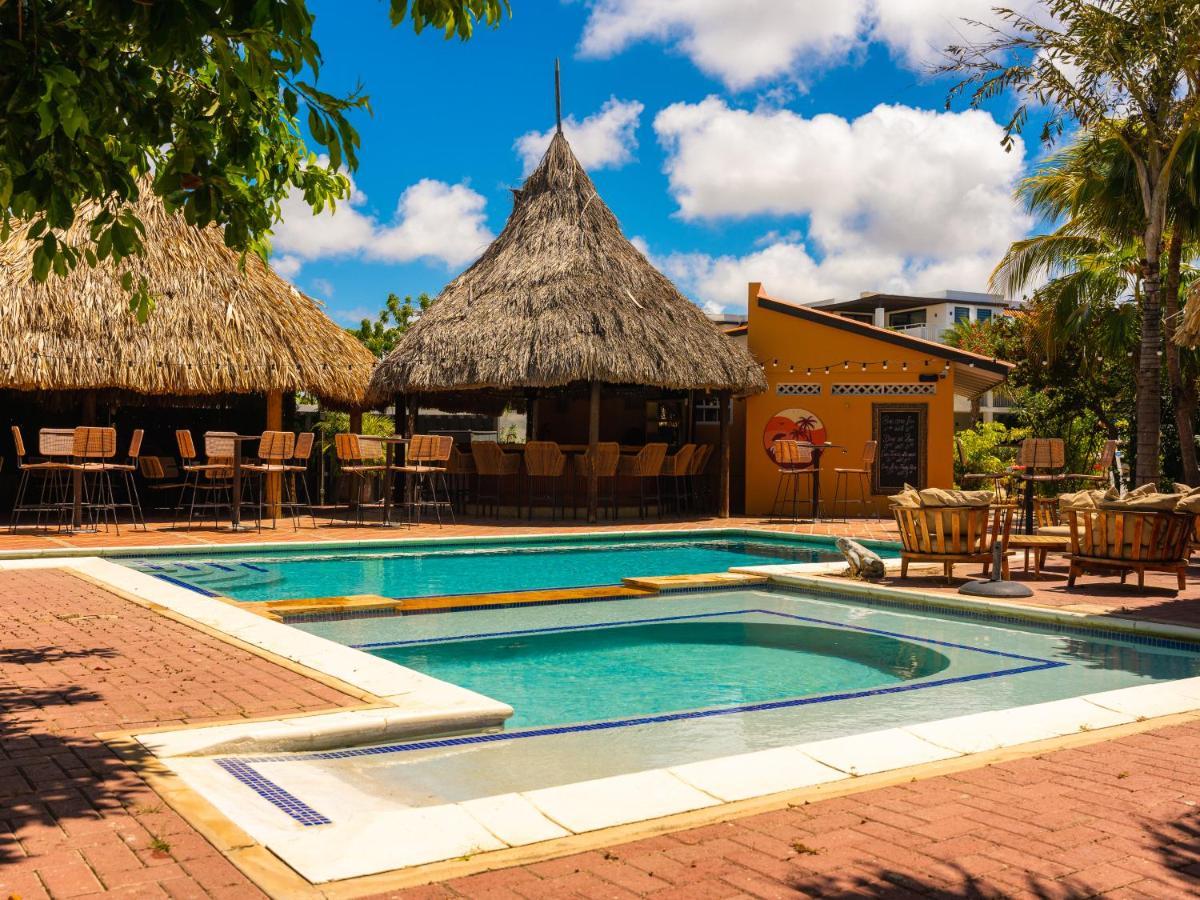 Bonaire Hotel