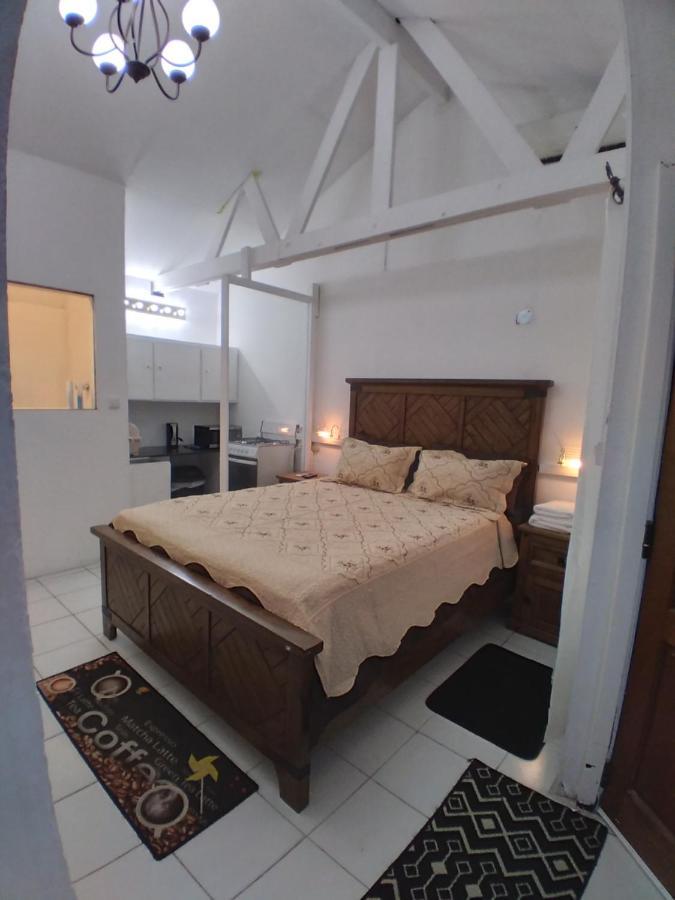 Calinago Friendly Family Sxm Bed & Breakfast