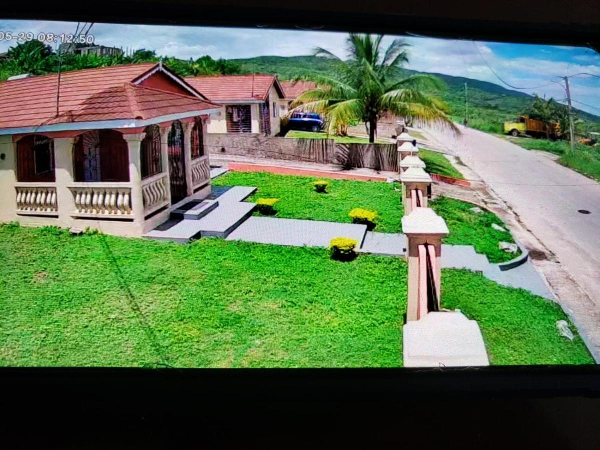 Relax And Unwind At Scenic Plateau * Montego Bay